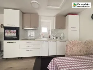 Prodej vícegeneračního domu, Kolan, Chorvatsko, 100 m2