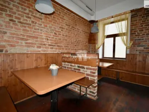 Pronájem restaurace, Náchod, Masarykovo náměstí, 232 m2