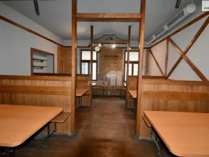 Pronájem restaurace, Náchod, Masarykovo náměstí, 232 m2