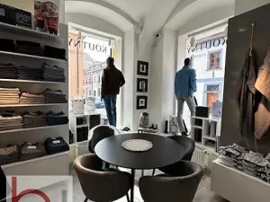 Pronájem obchodního prostoru, České Budějovice, Piaristická, 65 m2