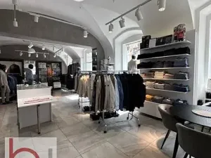 Pronájem obchodního prostoru, České Budějovice, Piaristická, 65 m2