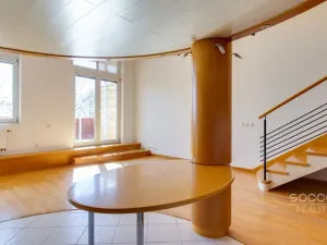 Pronájem atypického bytu, Praha - Prosek, Na pokraji, 68 m2