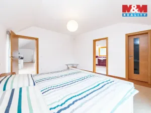 Prodej rodinného domu, Praha - Dejvice, V Šáreckém údolí, 230 m2