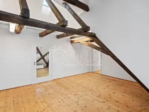 Pronájem kanceláře, Praha - Staré Město, Konviktská, 135 m2