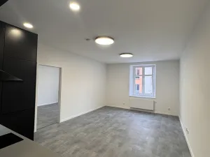 Pronájem bytu 2+kk, Opava, Otická, 50 m2