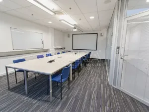 Pronájem kanceláře, Praha - Třebonice, Sárská, 700 m2