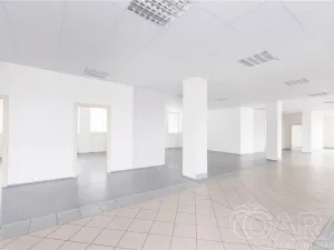 Pronájem kanceláře, Písek, U Vodárny, 614 m2