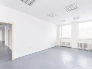 Pronájem kanceláře, Písek, U Vodárny, 614 m2