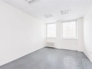 Pronájem kanceláře, Písek, U Vodárny, 614 m2