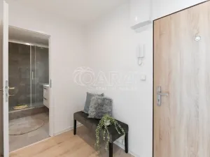 Prodej bytu 2+kk, Praha - Krč, Hurbanova, 39 m2