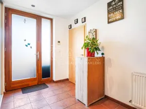 Prodej rodinného domu, Zeleneč, U Lesoparku, 174 m2