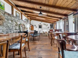 Prodej ubytování, Brod nad Dyjí, 588 m2