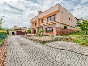 Prodej rodinného domu, Bílovec, Nad přehradou, 230 m2