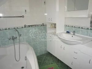 Prodej rodinného domu, Hrochův Týnec, Zámecká, 115 m2