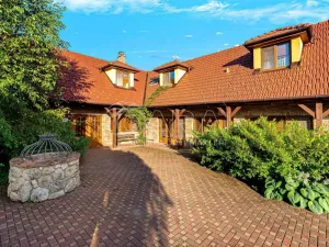 Prodej ubytování, Hlohovec, Na kopci, 1450 m2