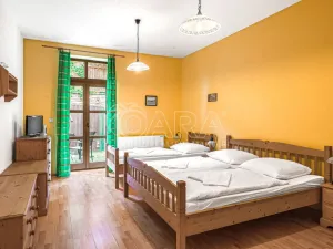 Prodej ubytování, Hlohovec, Na kopci, 1450 m2