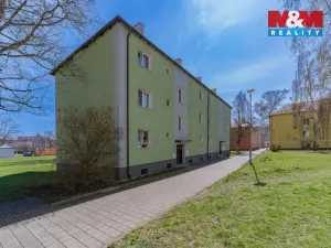 Prodej bytu 2+1, Ostrov, Šafaříkova, 55 m2