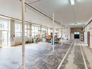 Pronájem skladu, Luby, 1700 m2