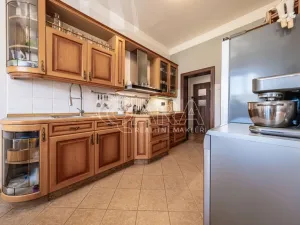 Prodej rodinného domu, Měrunice - Žichov, 186 m2