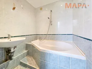 Prodej bytu 3+1, Chomutov, Pod Břízami, 61 m2