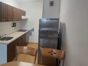 Pronájem bytu 2+kk, Praha, Uherská, 45 m2
