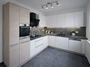 Prodej bytu 2+1, Beroun - Beroun-Město, Švermova, 56 m2