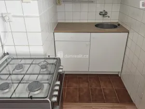 Pronájem bytu 2+kk, Praha - Hloubětín, Pod turnovskou tratí, 46 m2