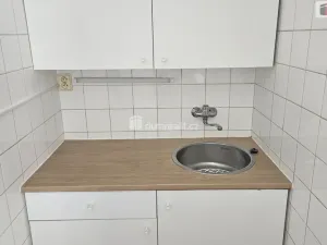 Pronájem bytu 2+kk, Praha - Hloubětín, Pod turnovskou tratí, 46 m2
