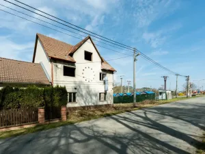 Prodej obchodního prostoru, Želechovice nad Dřevnicí, 4. května, 210 m2