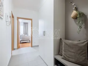 Prodej bytu 3+kk, Praha - Uhříněves, V kuťatech, 66 m2