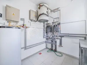 Prodej obchodního prostoru, Sukorady, 187 m2