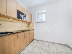 Prodej kanceláře, Sukorady, 187 m2