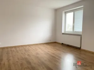 Pronájem bytu 2+1, Opava - Předměstí, náměstí Slezského odboje, 60 m2