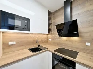 Pronájem bytu 2+kk, Kralupy nad Vltavou, Nádražní, 44 m2