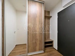 Pronájem bytu 2+kk, Kralupy nad Vltavou, Nádražní, 44 m2