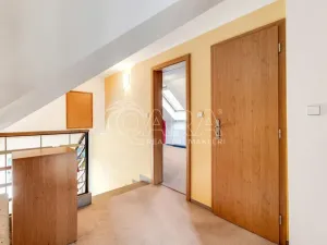 Prodej rodinného domu, Průhonice, Školní, 200 m2