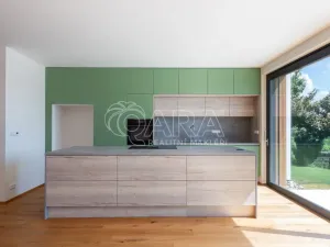 Prodej rodinného domu, Statenice, Nad Vinicí, 270 m2