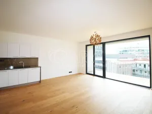 Pronájem bytu 3+kk, Praha - Smíchov, Grafická, 82 m2
