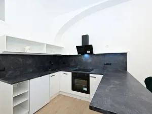 Pronájem bytu 2+kk, Praha - Košíře, Holečkova, 44 m2
