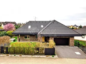 Prodej rodinného domu, Babice, Lomená, 293 m2