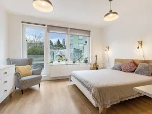 Prodej bytu 1+kk, Praha - Hlubočepy, Geologická, 48 m2