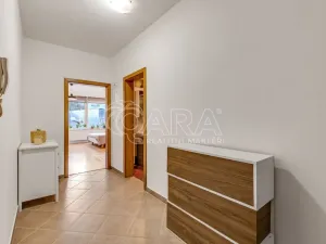 Prodej bytu 1+kk, Praha - Hlubočepy, Geologická, 48 m2
