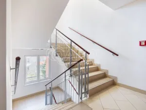 Prodej bytu 2+kk, Praha - Pitkovice, Májovková, 67 m2