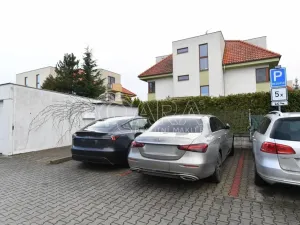 Prodej bytu 3+1, Jesenice, Platanová, 84 m2