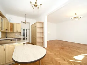 Pronájem bytu 1+kk, Praha - Holešovice, Janovského, 50 m2