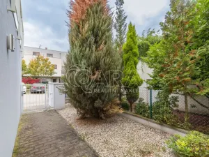 Prodej rodinného domu, Zbuzany, Lomená, 162 m2