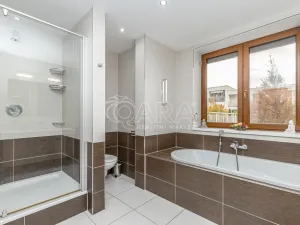 Prodej rodinného domu, Zbuzany, Lomená, 162 m2