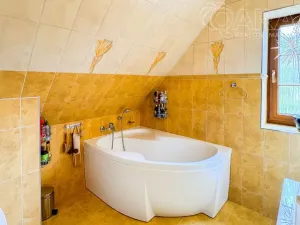 Prodej rodinného domu, Česká Kamenice, Máchova, 139 m2