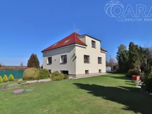 Prodej rodinného domu, Statenice - Černý Vůl, Kralupská, 210 m2
