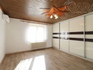 Prodej rodinného domu, Statenice - Černý Vůl, Kralupská, 210 m2